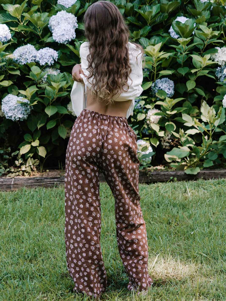 Hall Store Bobbi Elastic High Waist Loose Leg Pant Mocha Fleur Print Meadow Store
