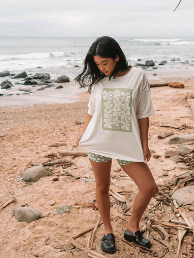 Hall Store Flowa Tee Off White Matcha Green Meadow Store