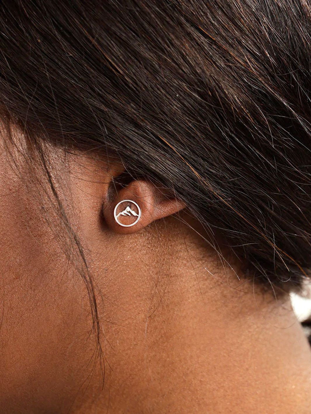 Peaks Mountain Studs Silver